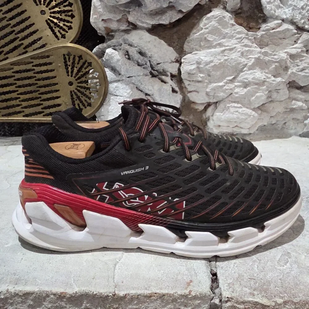 Hoka One One Vanquish 3 Running Shoes Mens Size 9.5 Athletic Sneakers Red Black